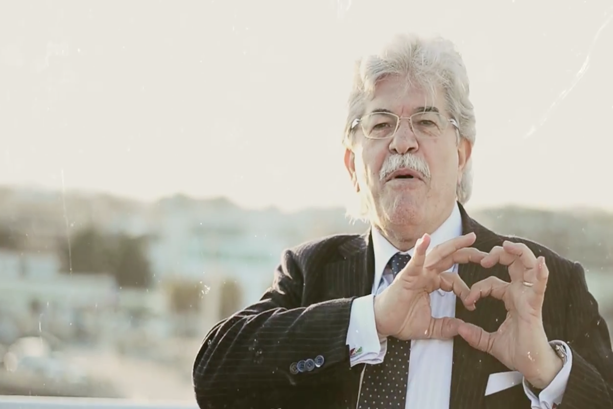 Fenomenologia di Antonio Razzi – Il lungo sonno dell’umanità